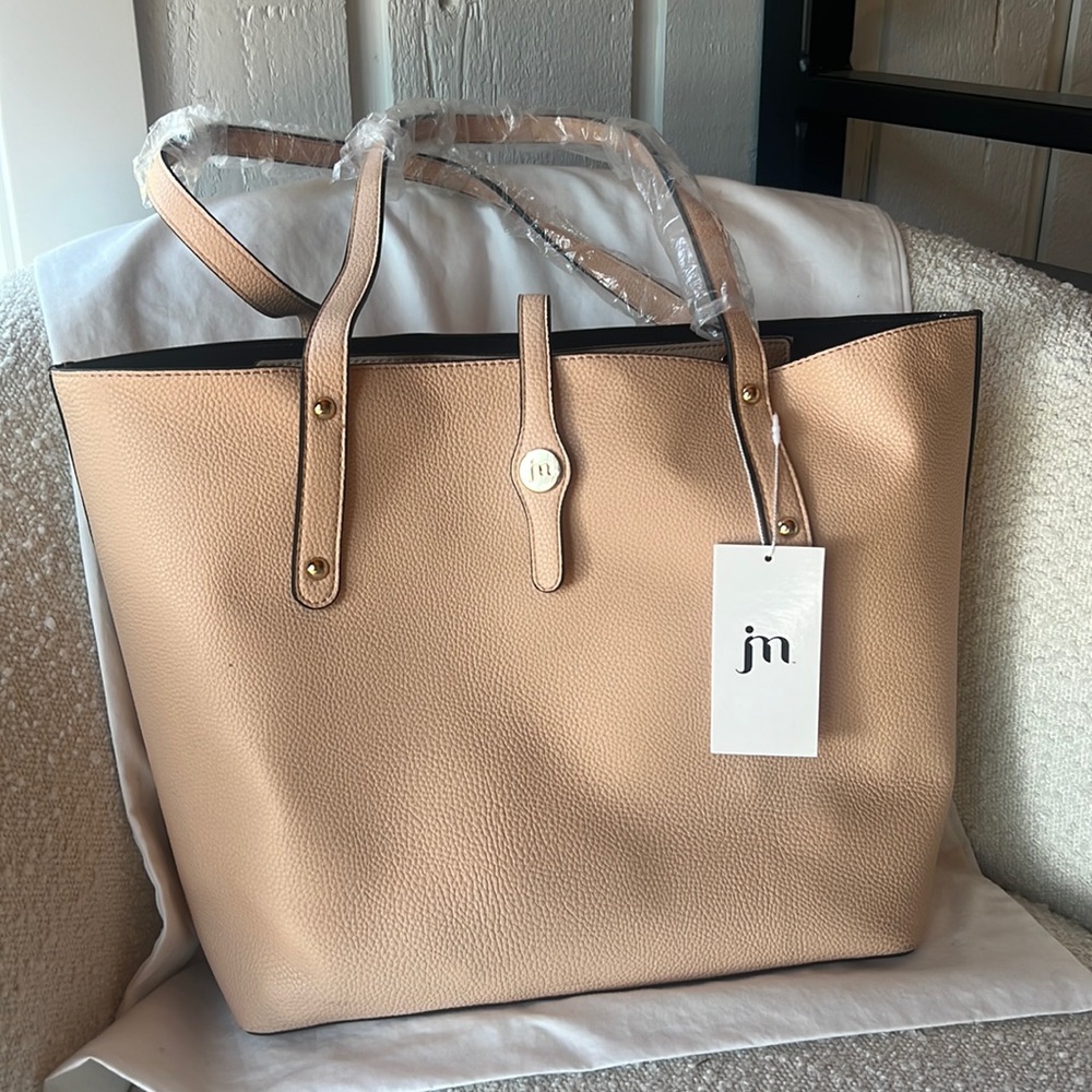 NWT- Jessica Moore luxe leather tote/travel bag - #350 tan - Peachy